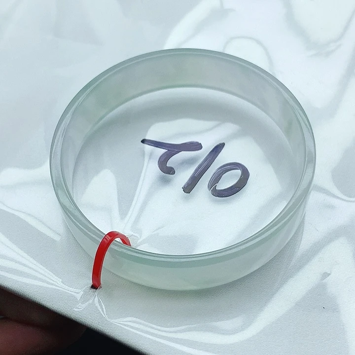 未镶嵌手镯翡翠012