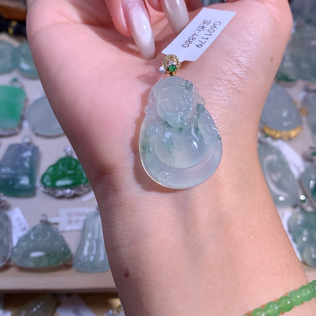 翡翠吊坠(不含链)18K金镶嵌