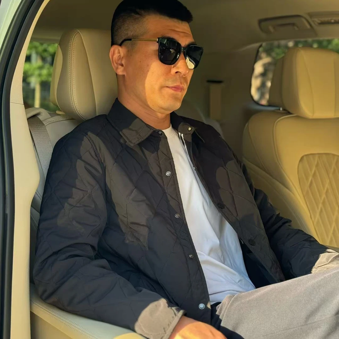 翻领菱形格薄棉外套休闲行政风修身版男士