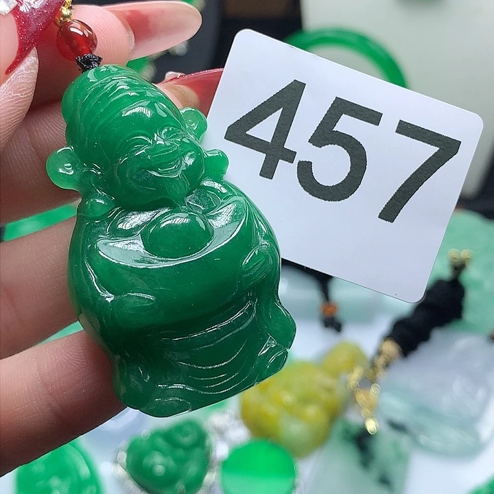 翡翠吊坠(赠链)未镶嵌