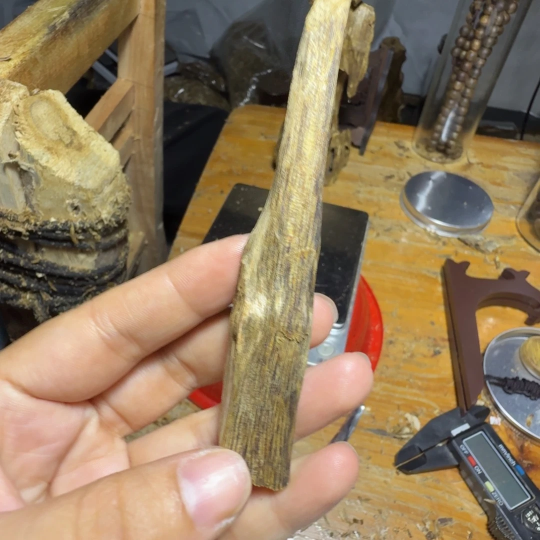 沉香千里香4克块料