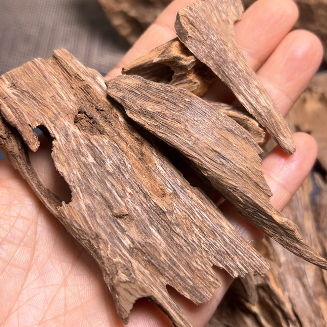 宝***旦香榧木虫漏福利16.6克