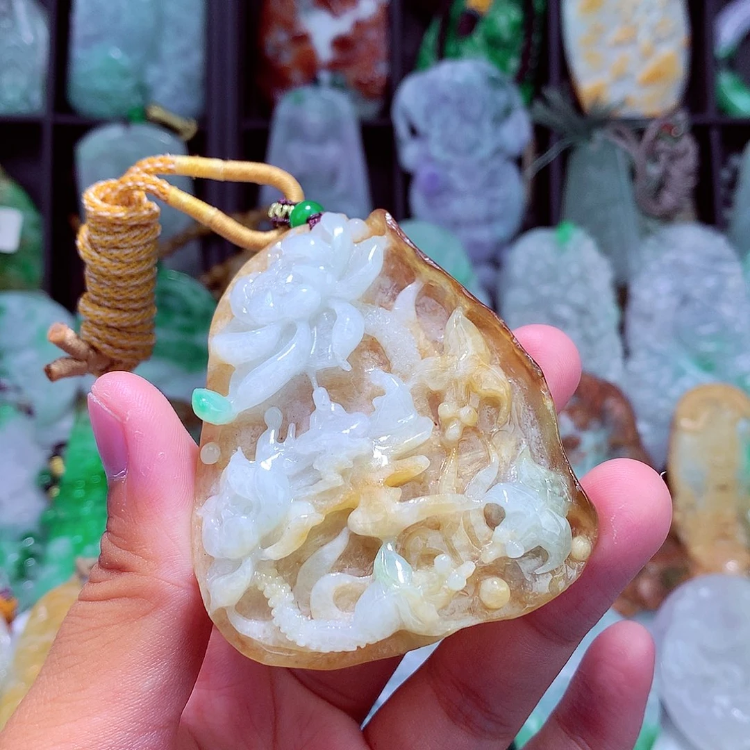 颈饰未镶嵌翡翠天然