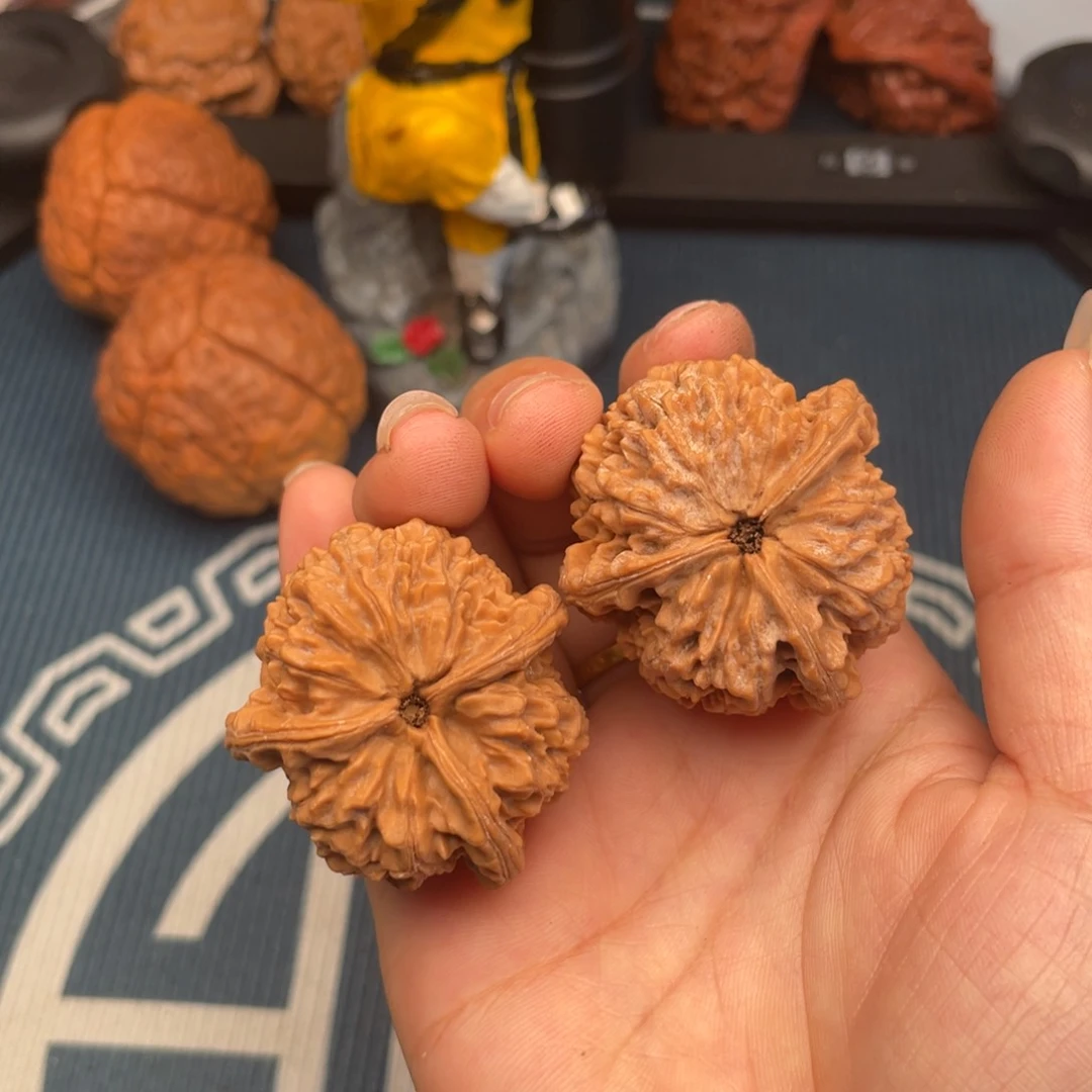 把件文玩核桃深**恒三棱