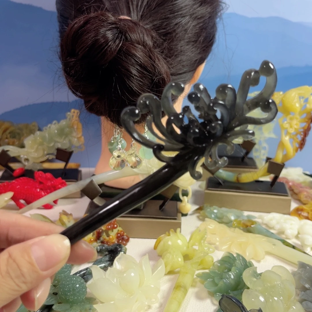 摘***星合金蛇纹石玉发饰