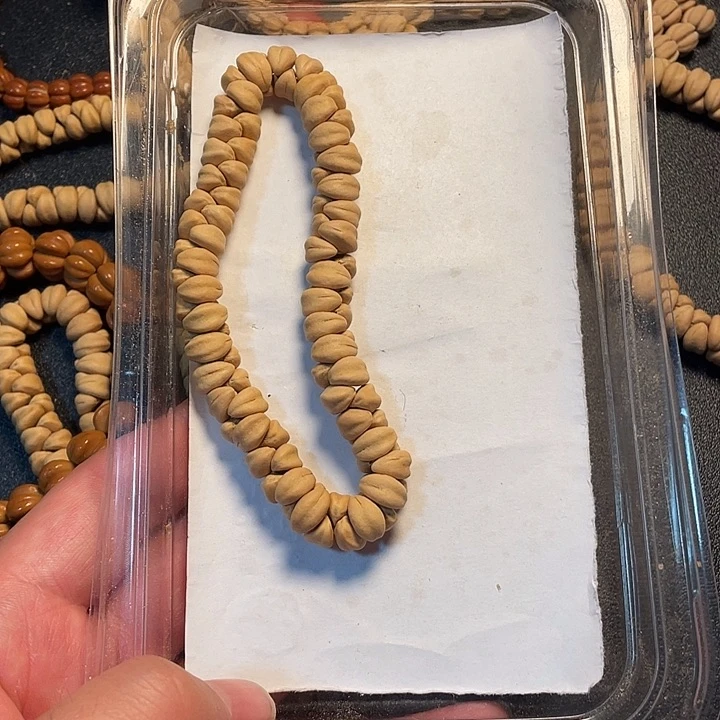 文玩核桃吊坠小*大肠大肠