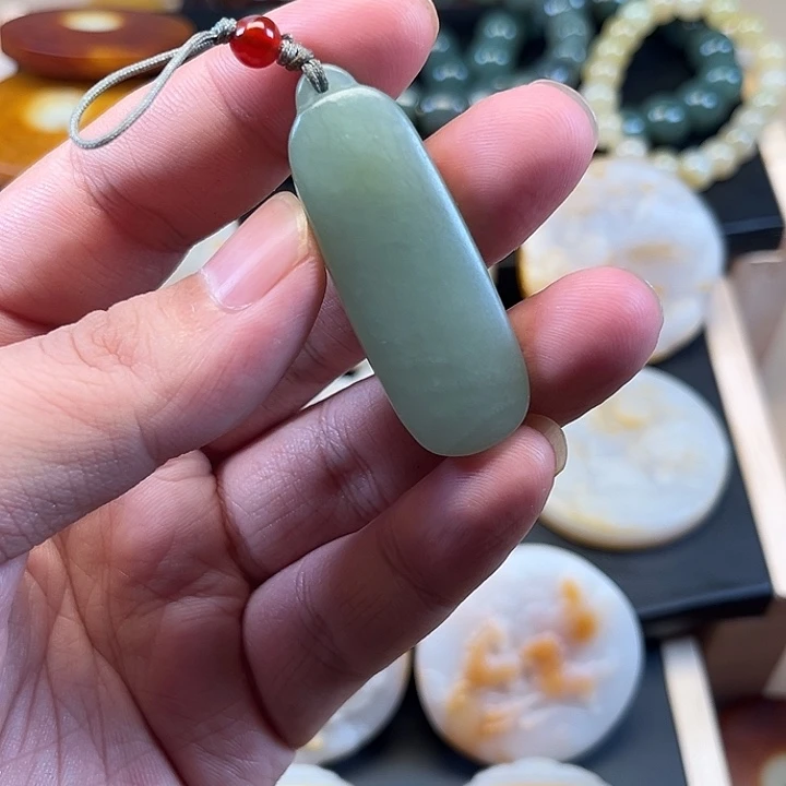 和田玉（糖玉）未镶嵌颈饰
