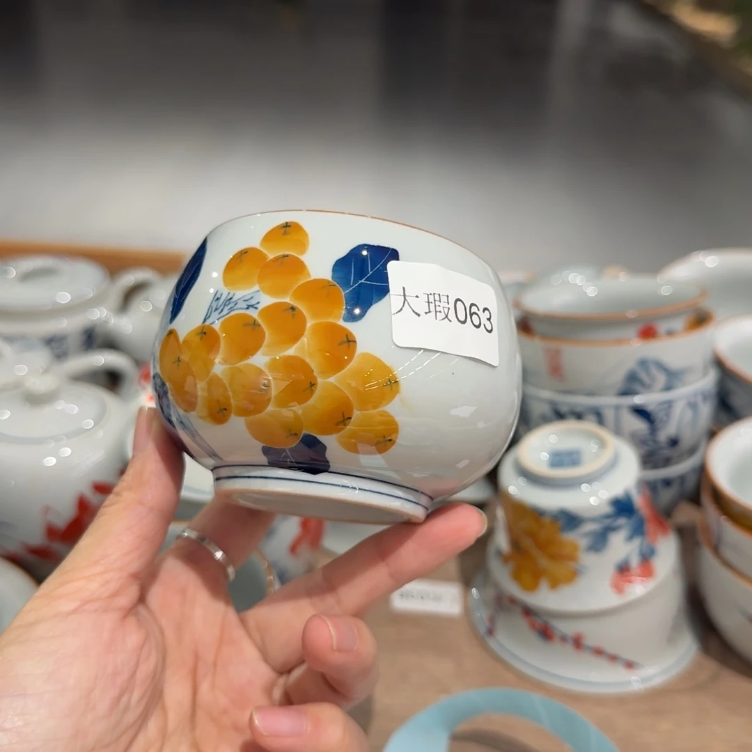 釉下手绘茶具微瑕