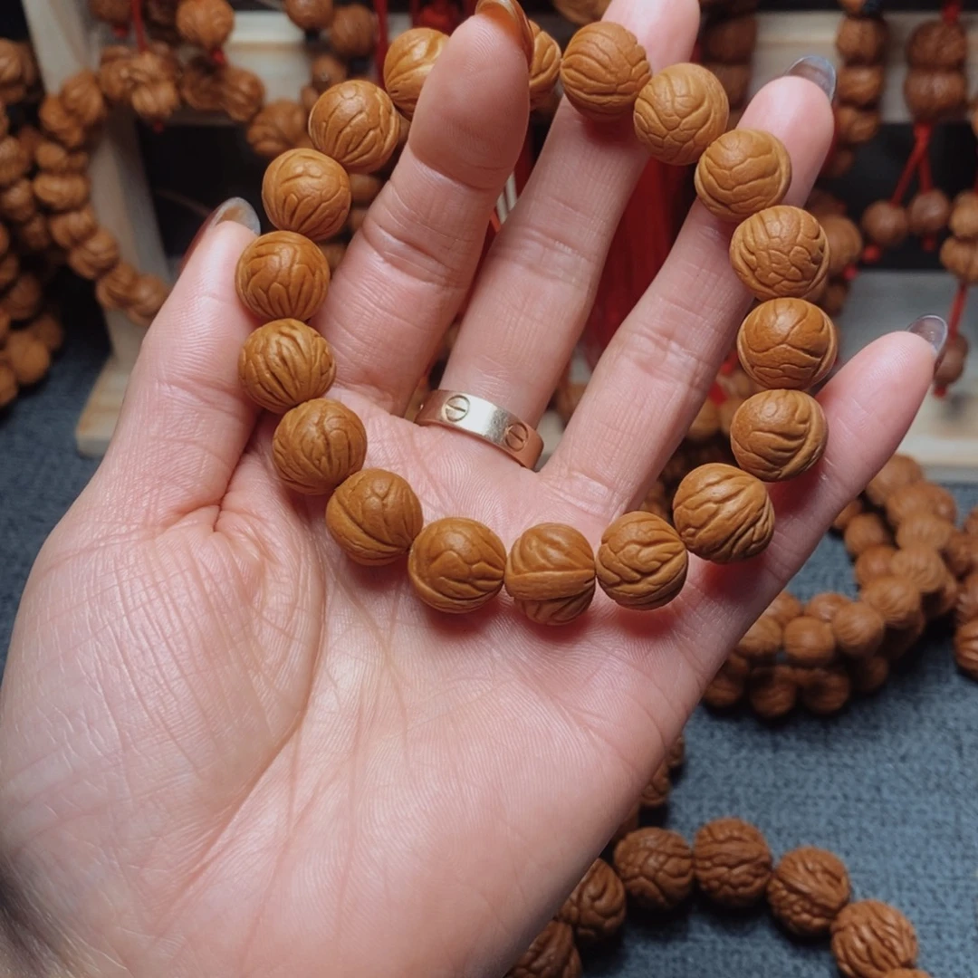 桃核吊坠龙纹桃枭