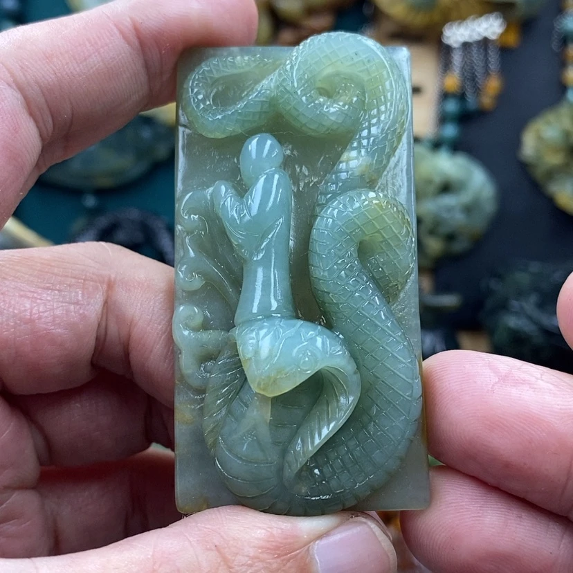 【闪购商品】蛇纹石玉未镶嵌吊坠