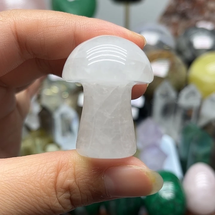 未镶嵌珠宝半成品水晶35克白水晶蘑菇