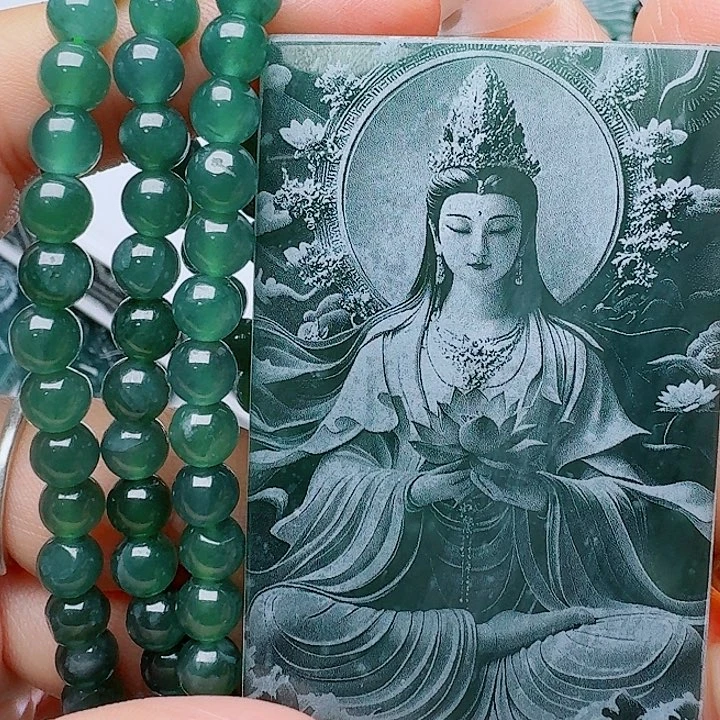 翡翠未镶嵌颈饰多样性发其一