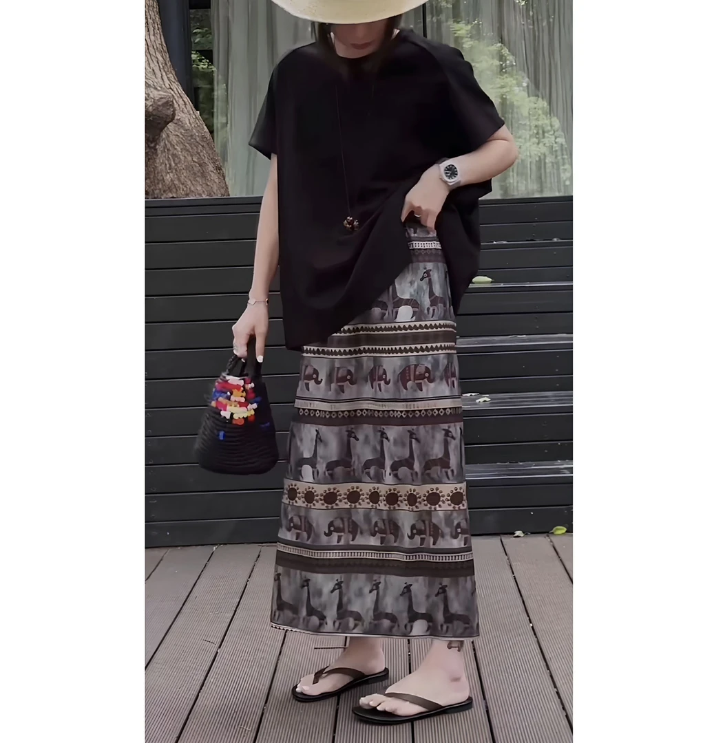 两件套小象印花缎面半身裙子女夏季新款大码宽松百搭显瘦黑色上衣