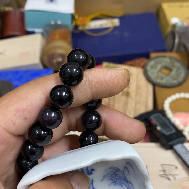 友***8瓷中古工艺品一件