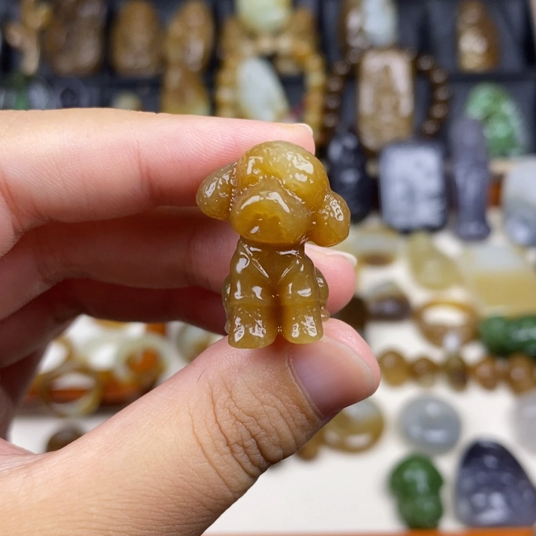 绛***紫颈饰未镶嵌和田玉