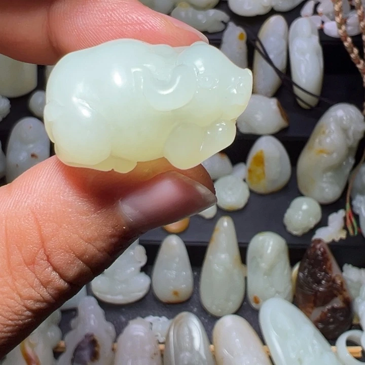 和田玉未镶嵌颈饰你****1