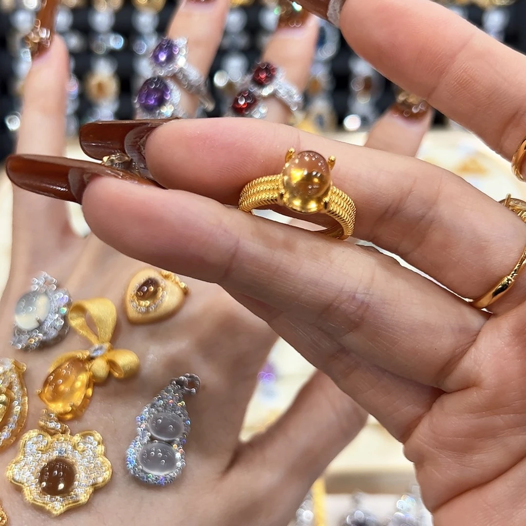 水晶金色拖不保色介意慎拍银色托不掉色银S925镶嵌✨**