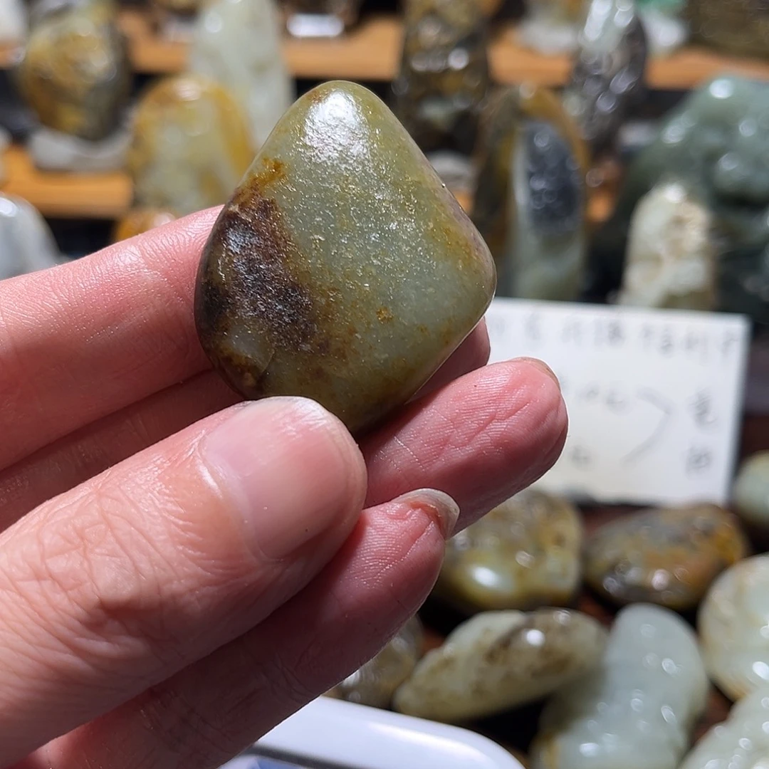 Z***哥和田玉（子料）未镶嵌挂件