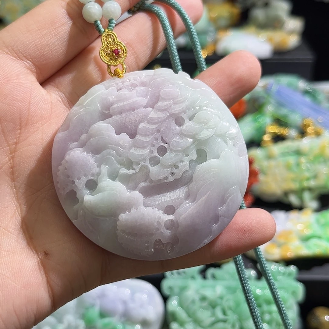 翡翠未镶嵌颈饰待编织