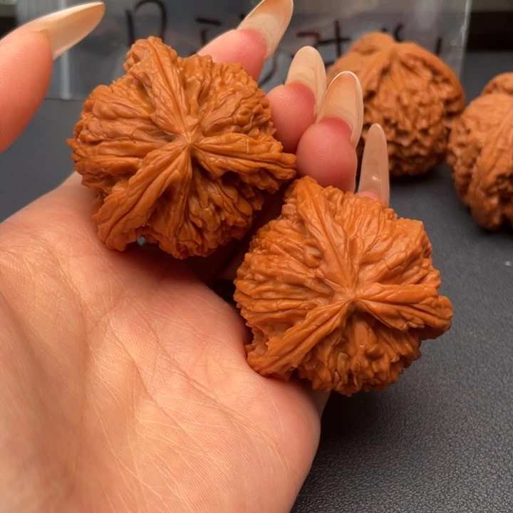 1***3吊坠文玩核桃白狮子