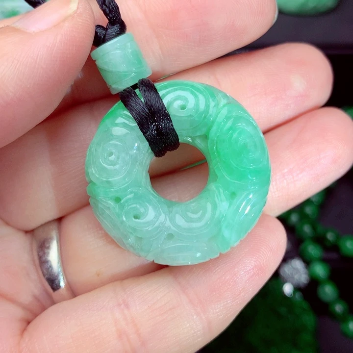 翡翠未镶嵌毛衣链