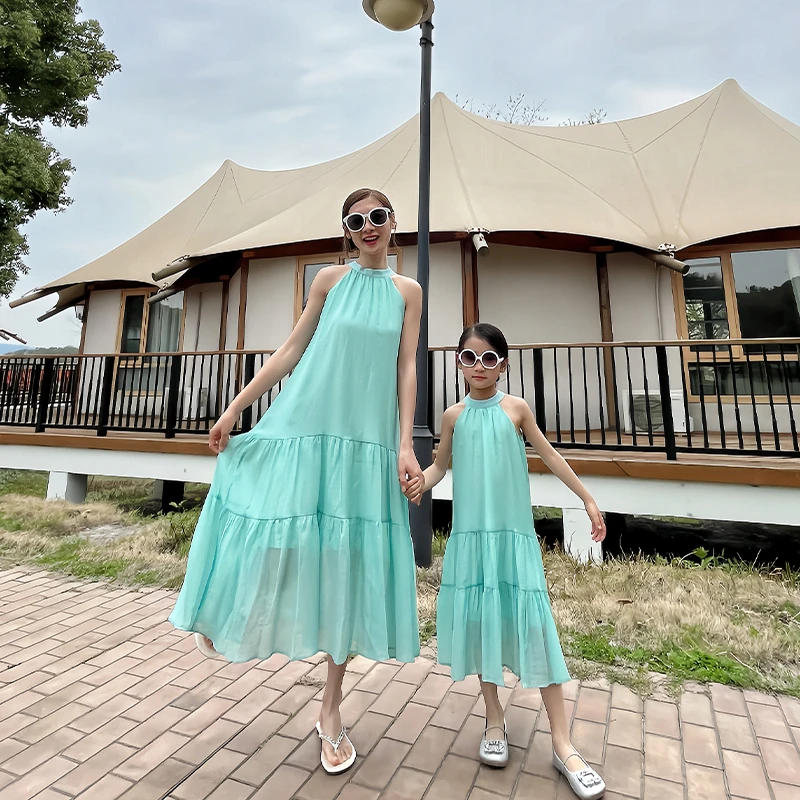 三亚海边度假风沙滩裙亲子装2025新款夏天母女高端超仙连衣裙