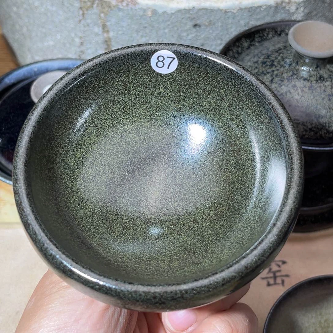 茶盏义兴龙窑坚持真柴烧