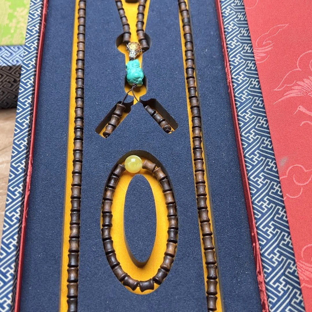 大叶紫檀（黑酸枝木类）