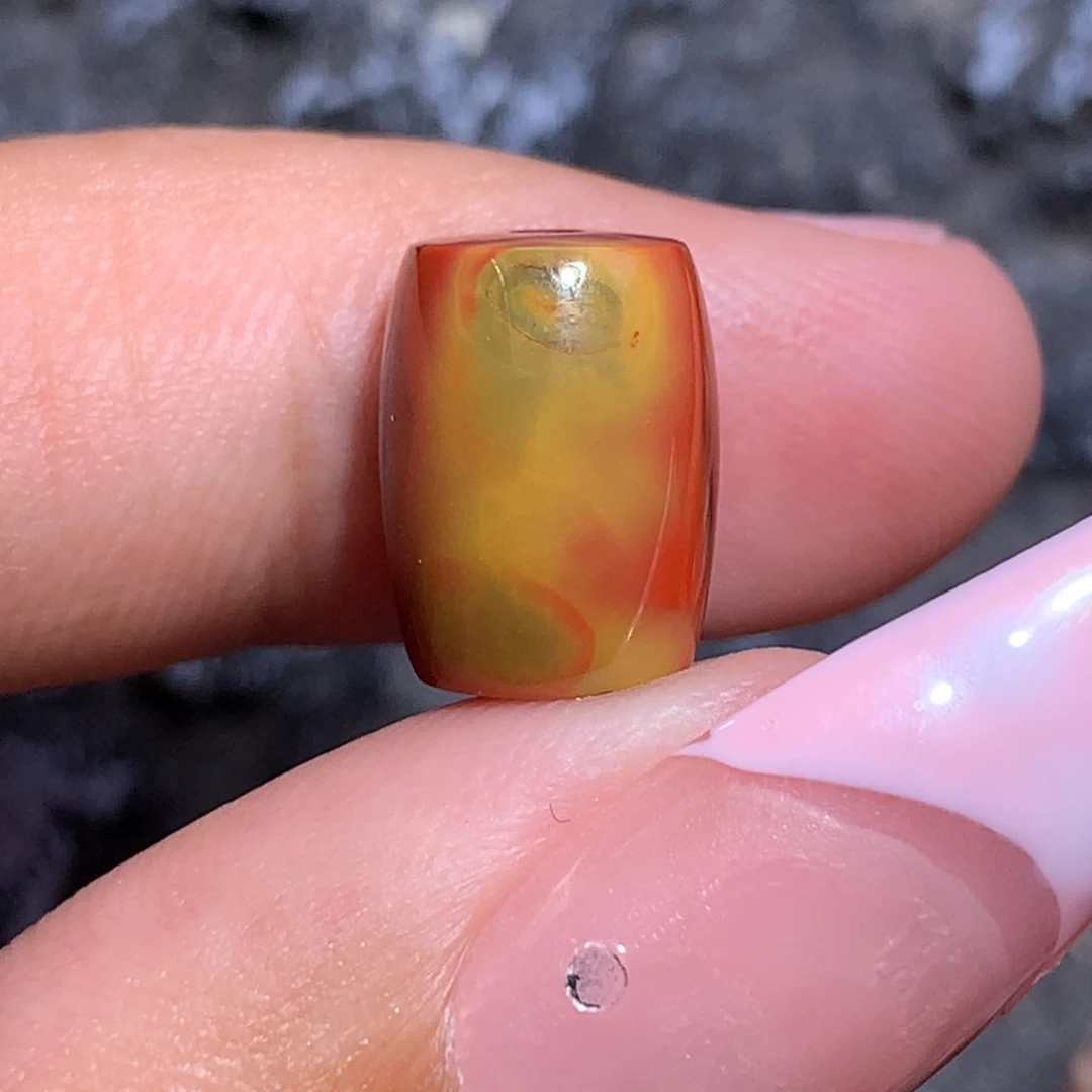 南红玛瑙未镶嵌包浆桶珠8.6×11.7