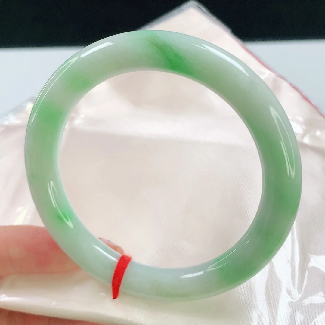 翡翠未镶嵌手镯824