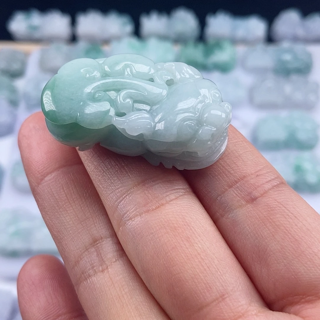 翡翠颈饰未镶嵌归*.翡翠貔貅