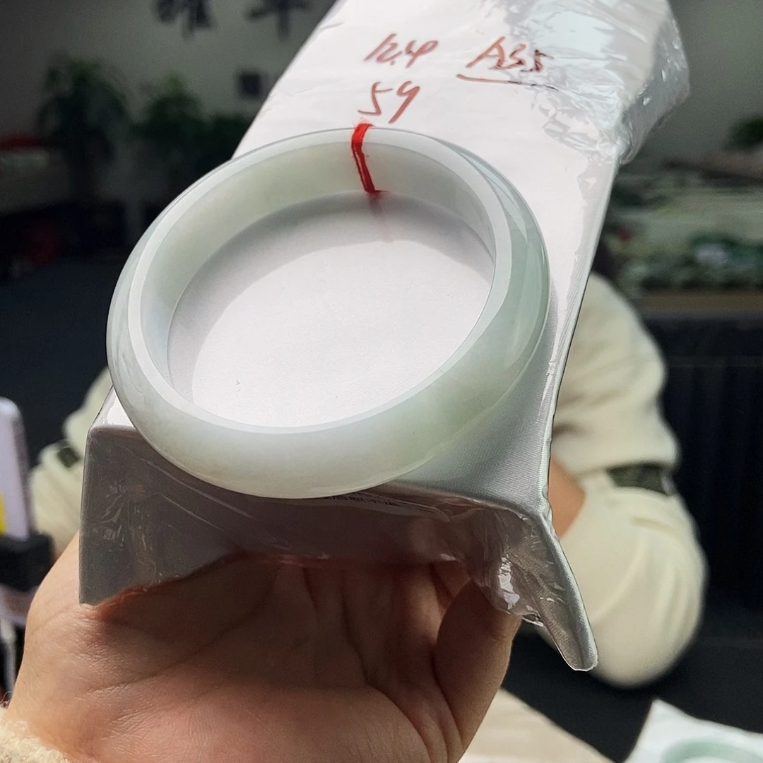 翡翠未镶嵌手镯拍一发一