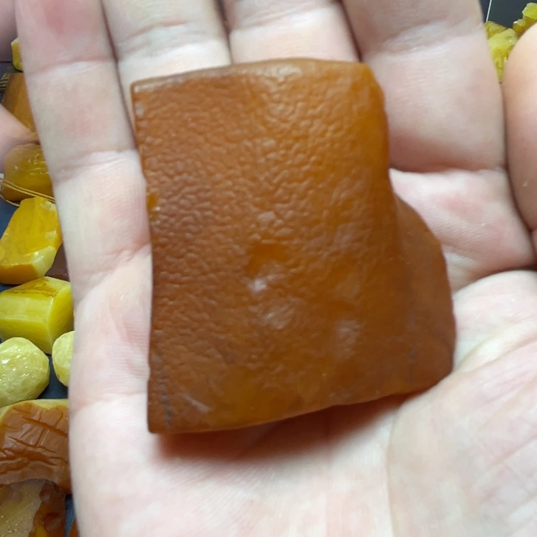 定制琥珀未镶嵌蜜蜡订制牌子