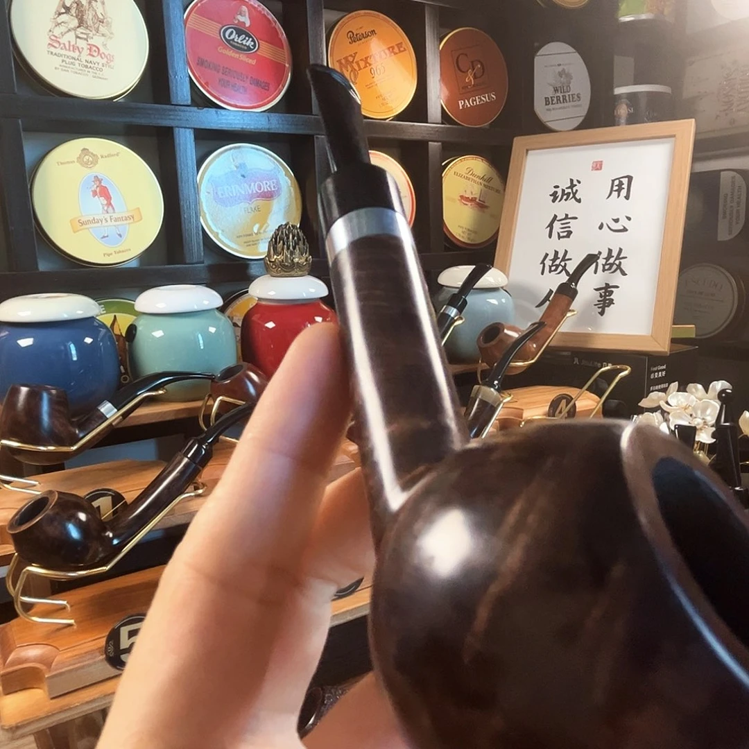 撞球深色石楠木烟斗