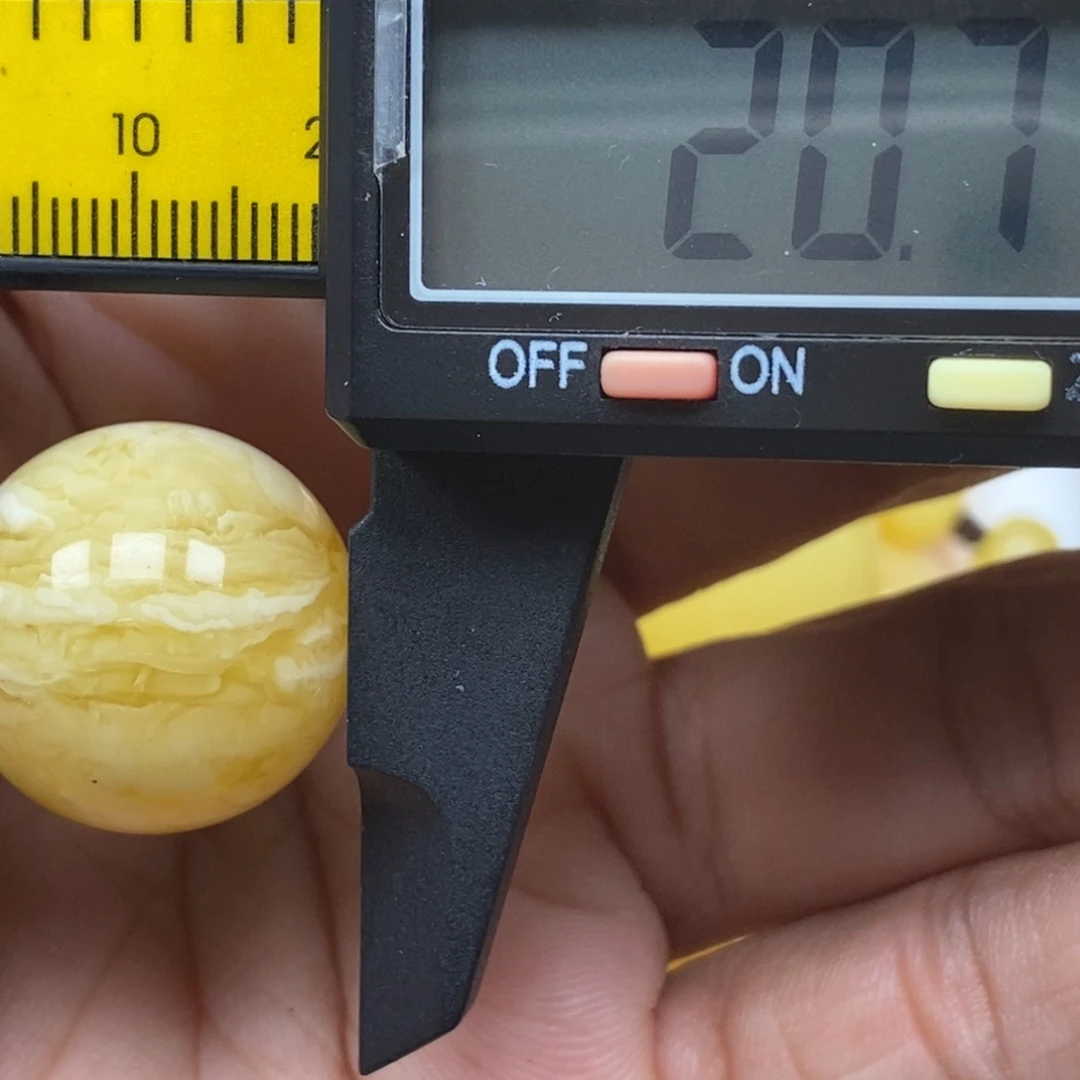 仙***女琥珀未镶嵌珠宝奇石
