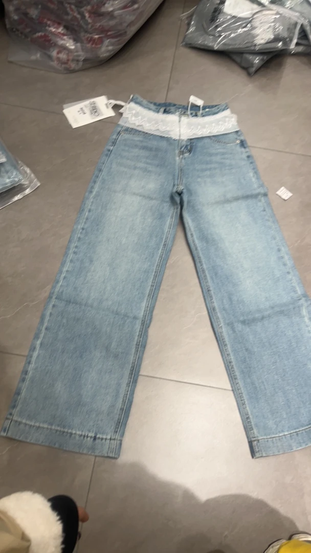 009蕾丝花边牛仔直筒裤