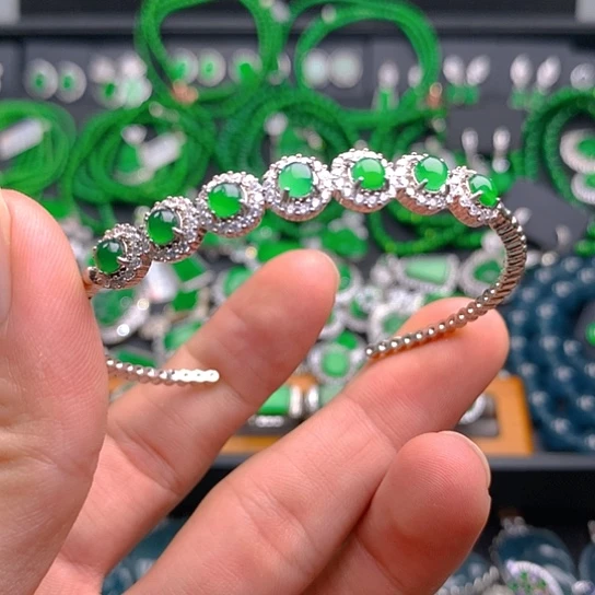 未镶嵌手链翡翠翡翠