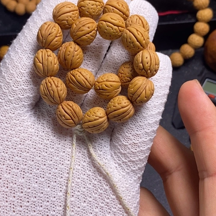 桃核手串纯野生没齐口