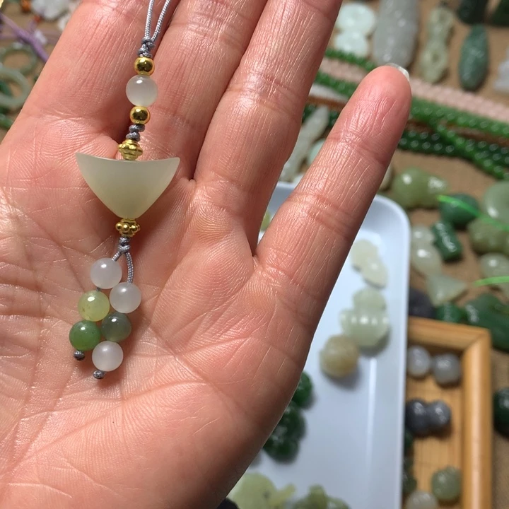 和田玉未镶嵌珠宝奇石