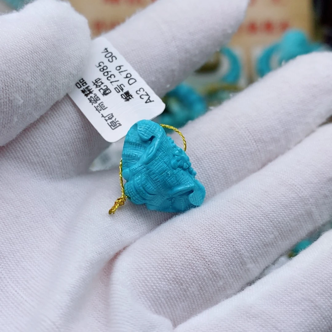 未镶嵌绿松石珠宝奇石