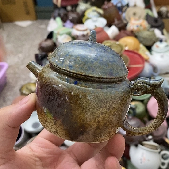 陶瓷艺术品及陶瓷壶壶