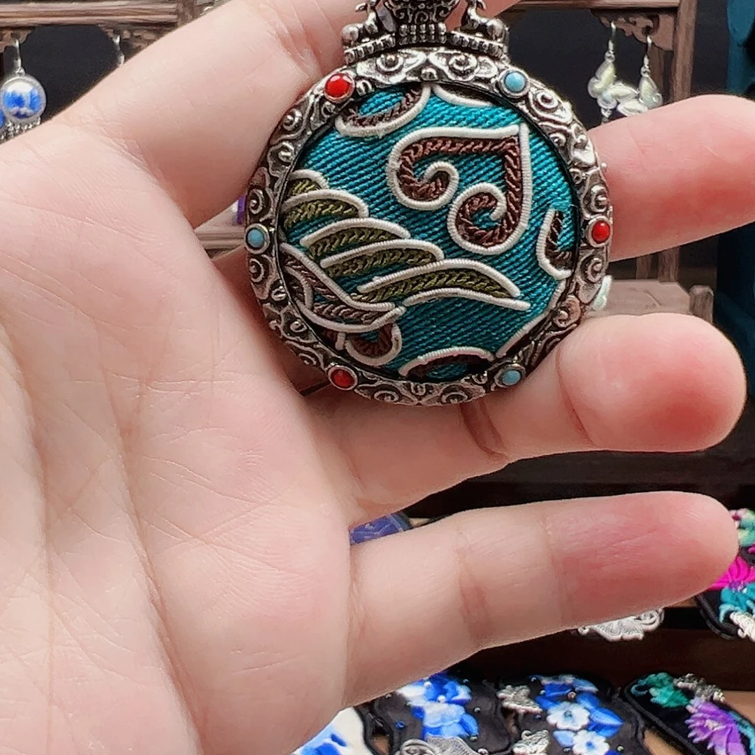 织绣手工刺绣工艺品