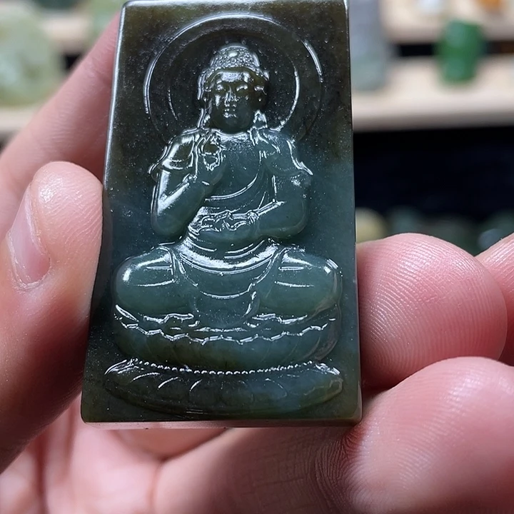 未镶嵌和田玉挂件