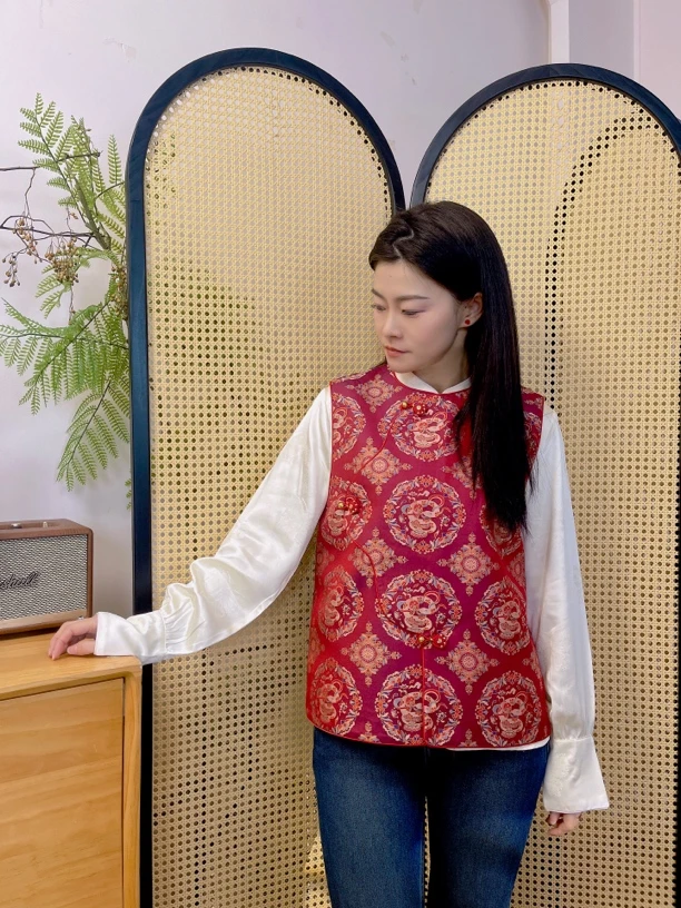 满分桑蚕丝十二生肖蜀锦福蛇新中式国风马甲桑蚕丝内衬