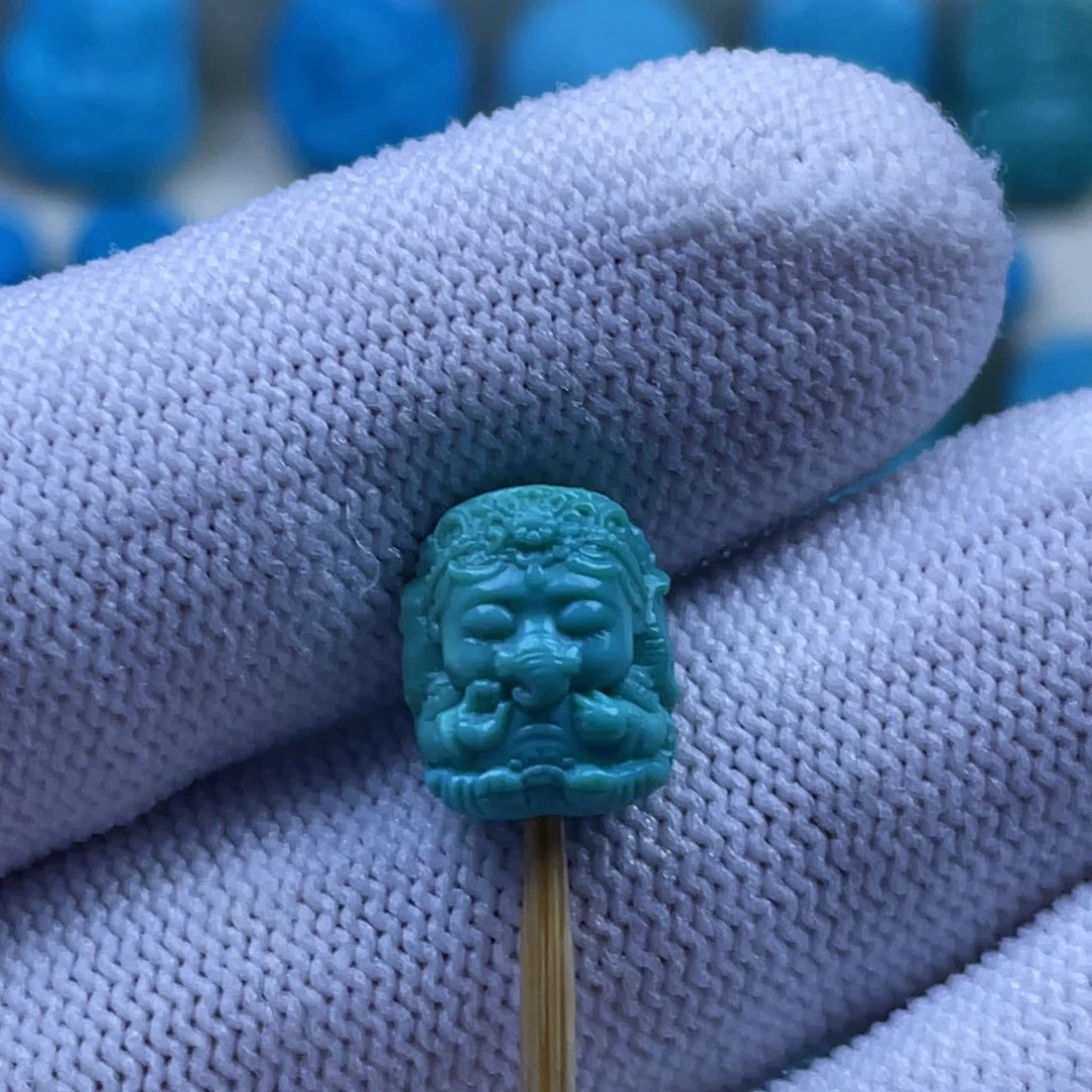 绿松石未镶嵌天然原矿绿松石雕件