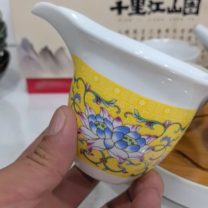 陶瓷茶壶茶杯茶叶罐
