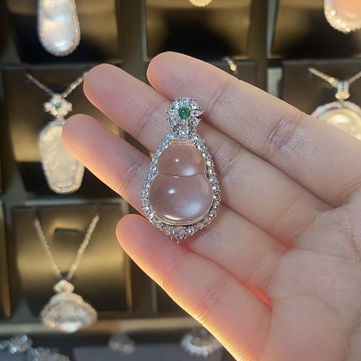 石英质玉颈饰银S925镶嵌