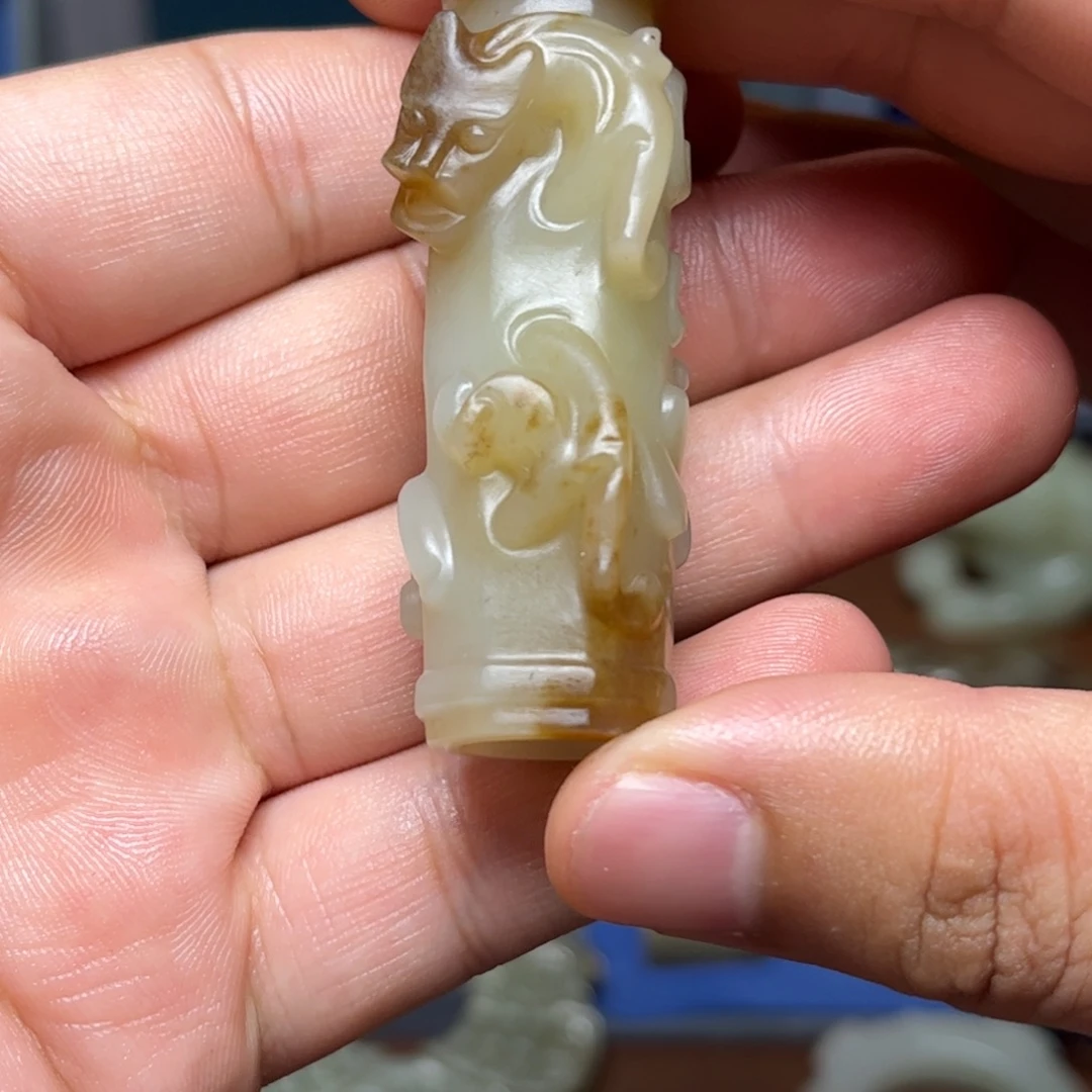 回***品未镶嵌和田玉挂件