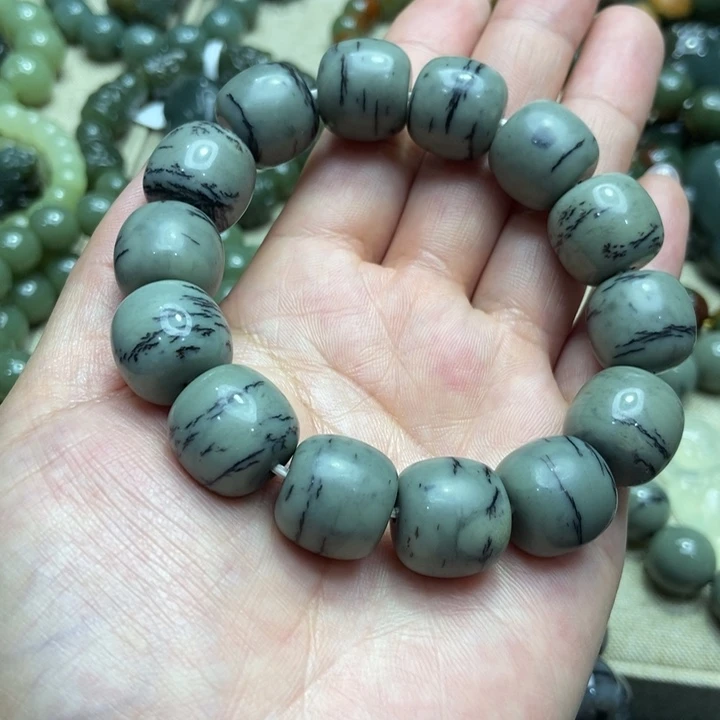 和田玉未镶嵌手链