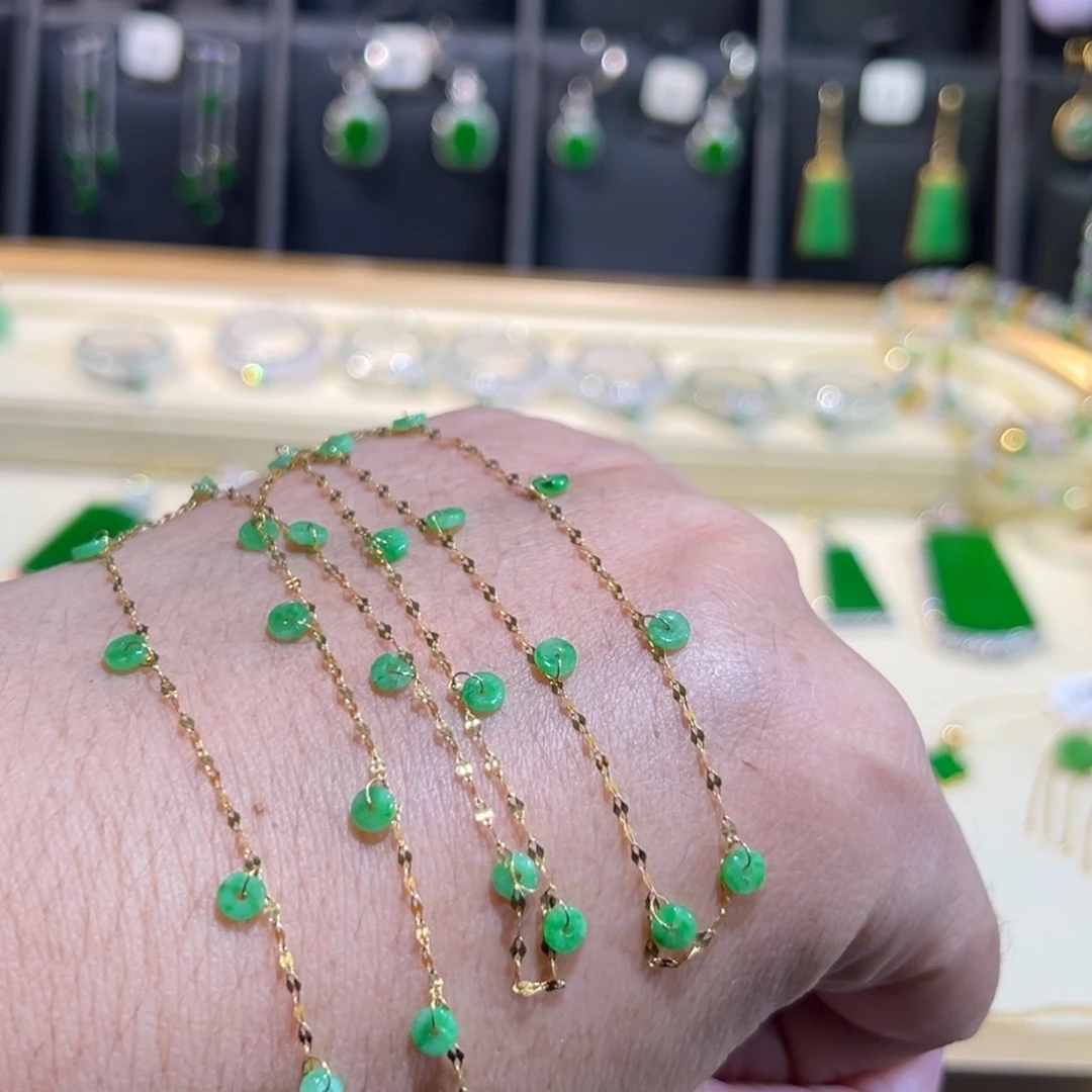 颈饰18K金镶嵌翡翠满天星50c m